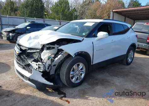 2022 Chevrolet Blazer Fwd 2Lt из США, поврежденный, VIN 3GNKBCR40NS197818